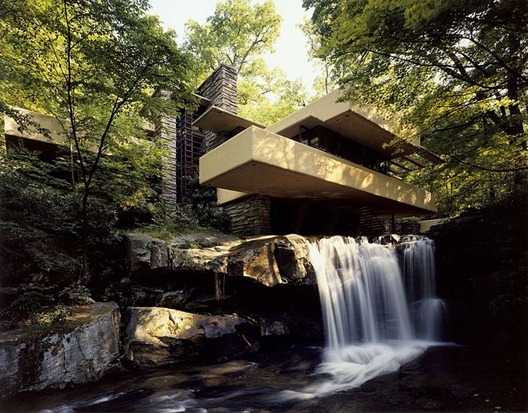 falling-water-frank-lloyd-wright